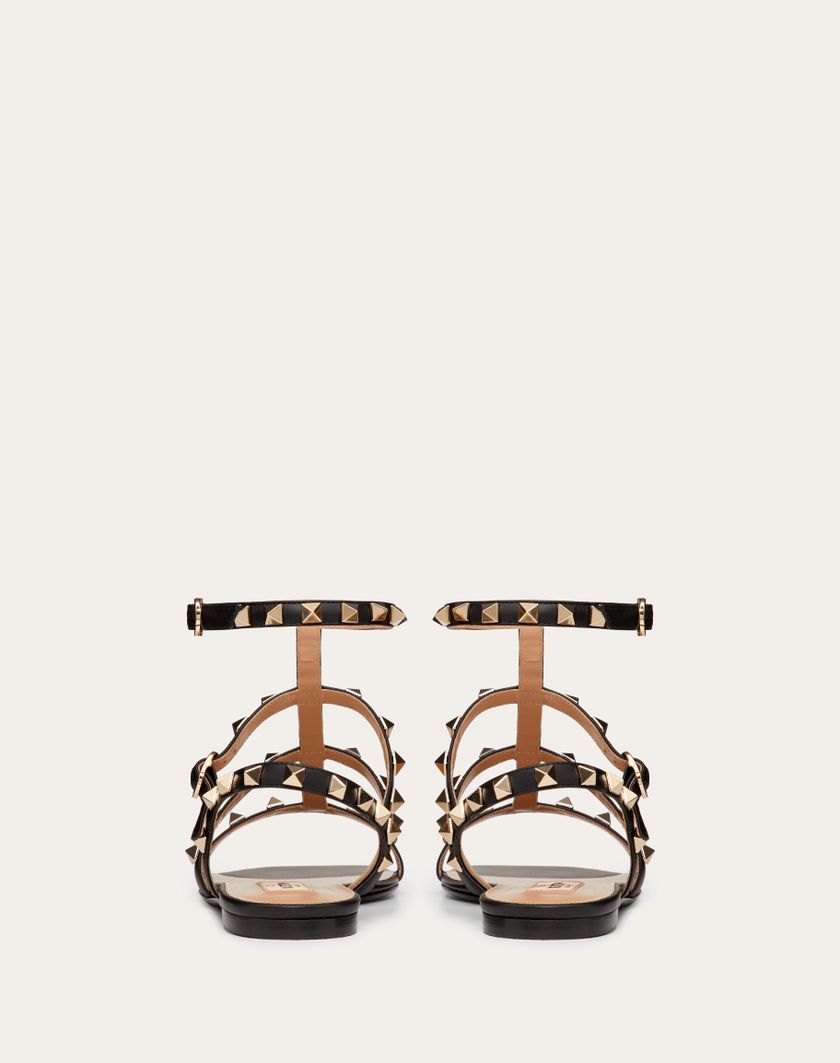 Valentino Handbags Sandalo Basso Rockstud In Vitello Con Cinturini per Donna in Poudre | Valentino IT Fino Al -60%