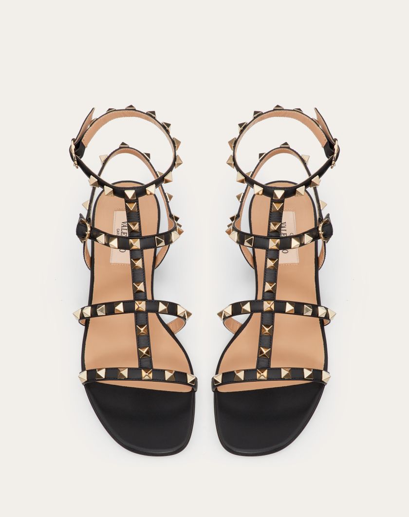 Valentino Handbags Sandalo Basso Rockstud In Vitello Con Cinturini per Donna in Poudre | Valentino IT Fino Al -60%