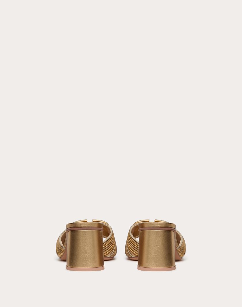 Valentino Handbags Sandalo Slide Vlogo Signature Metallizzato Con Ricamo Cornely 60mm per Donna in Oro | Valentino IT Sottocosto