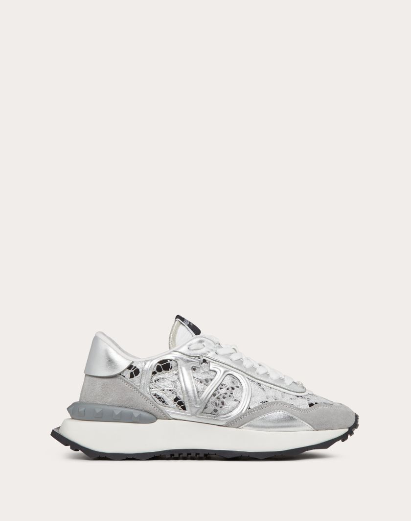Valentino Handbags Sneaker Lacerunner In Pizzo E Mesh per Donna in Silver/pastel Grey | Valentino IT Black Friday