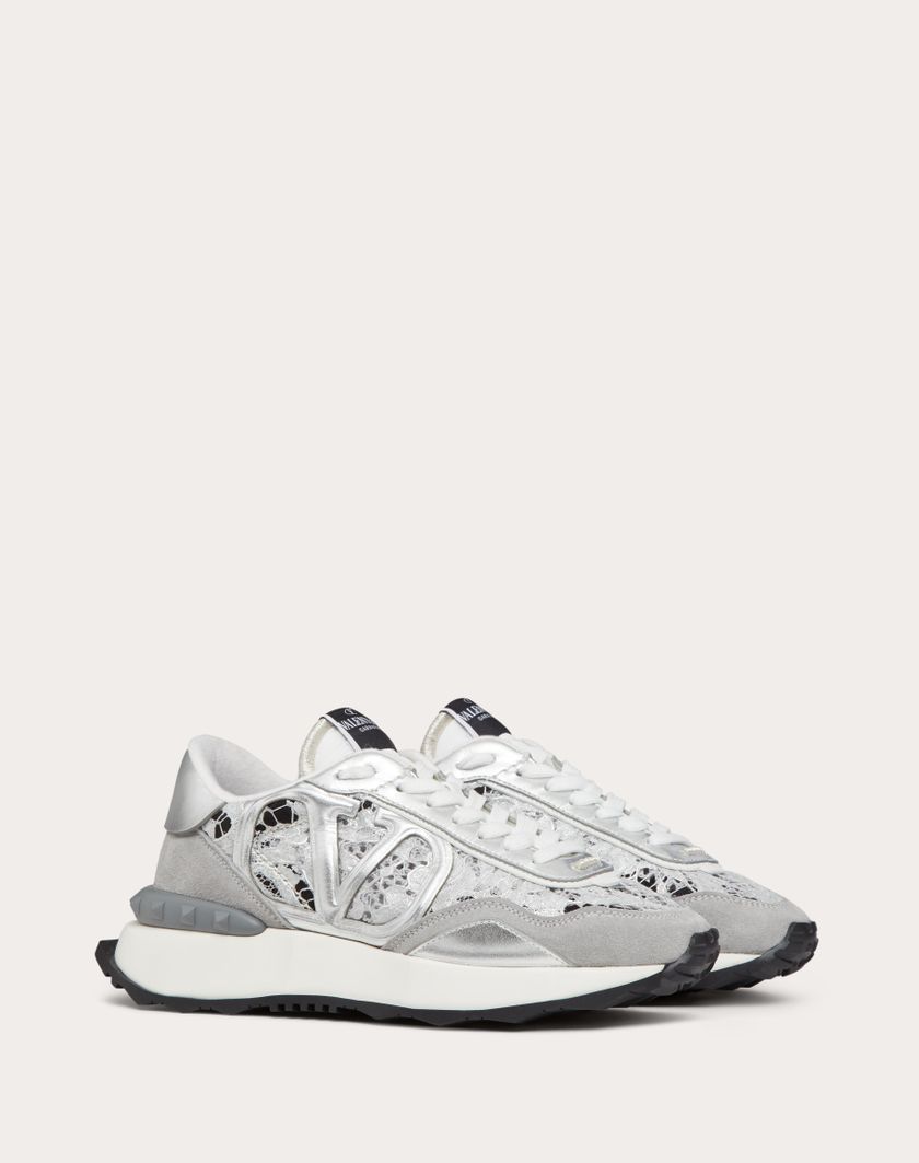 Valentino Handbags Sneaker Lacerunner In Pizzo E Mesh per Donna in Silver/pastel Grey | Valentino IT Black Friday