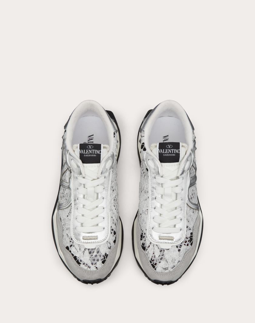 Valentino Handbags Sneaker Lacerunner In Pizzo E Mesh per Donna in Silver/pastel Grey | Valentino IT Black Friday