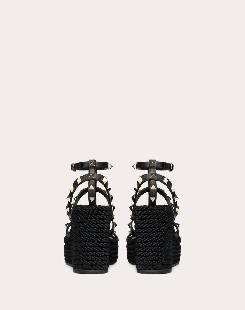 Valentino Handbags Sandalo Zeppa Rockstud Con Cinturini In Vitello 95mm per Donna in Poudre | Valentino IT Offerta per la Festa della Mamma