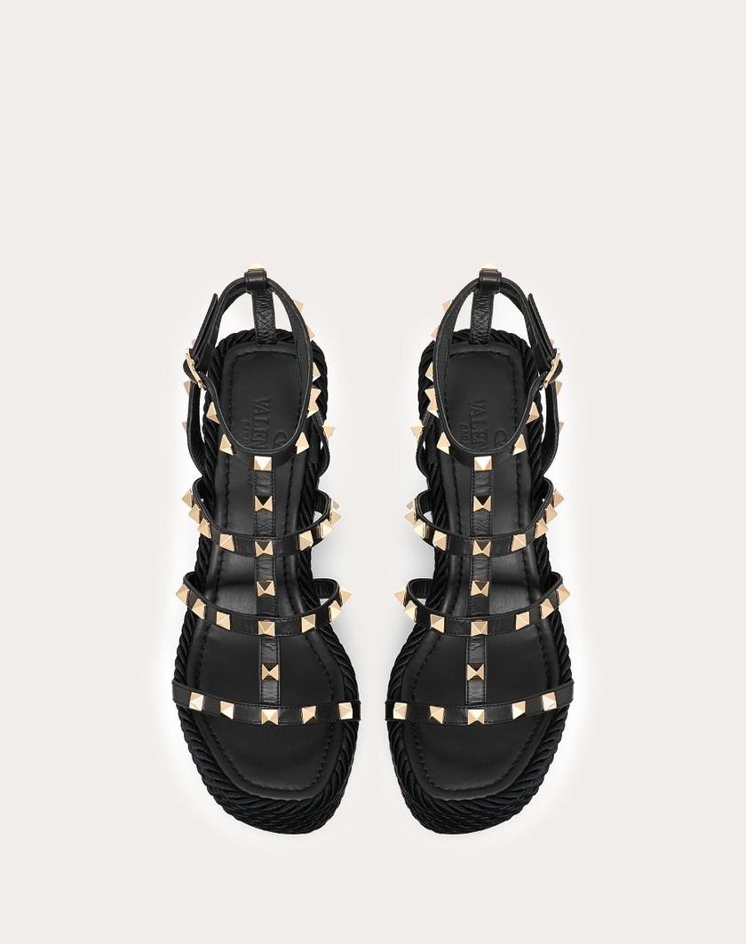 Valentino Handbags Sandalo Zeppa Rockstud Con Cinturini In Vitello 95mm per Donna in Poudre | Valentino IT Offerta per la Festa della Mamma