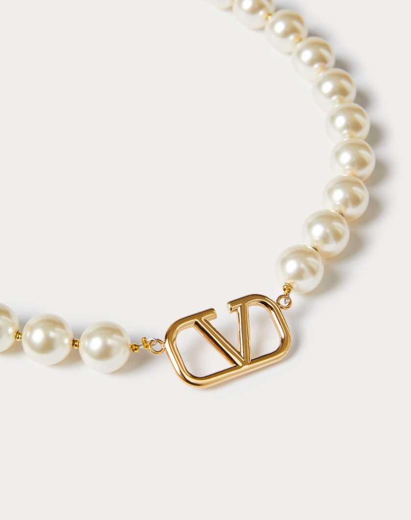 Valentino Handbags Collana Vlogo Signature In Metallo E Perle Swarovski® per Donna in Oro | Valentino IT Nuovi prodotti