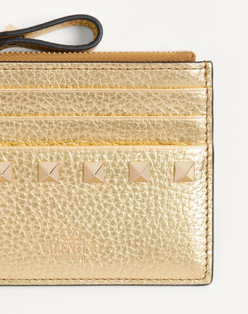 Valentino Handbags Portacarte Con Zip Rockstud In Vitello Granato Laminato per Donna in Antique Brass | Valentino IT Offerta per la Festa della Mamma