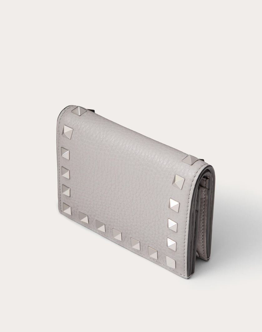 Valentino Handbags Portafoglio Piccolo Rockstud In Vitello Granato per Donna in Grigio | Valentino IT Nuovi prodotti