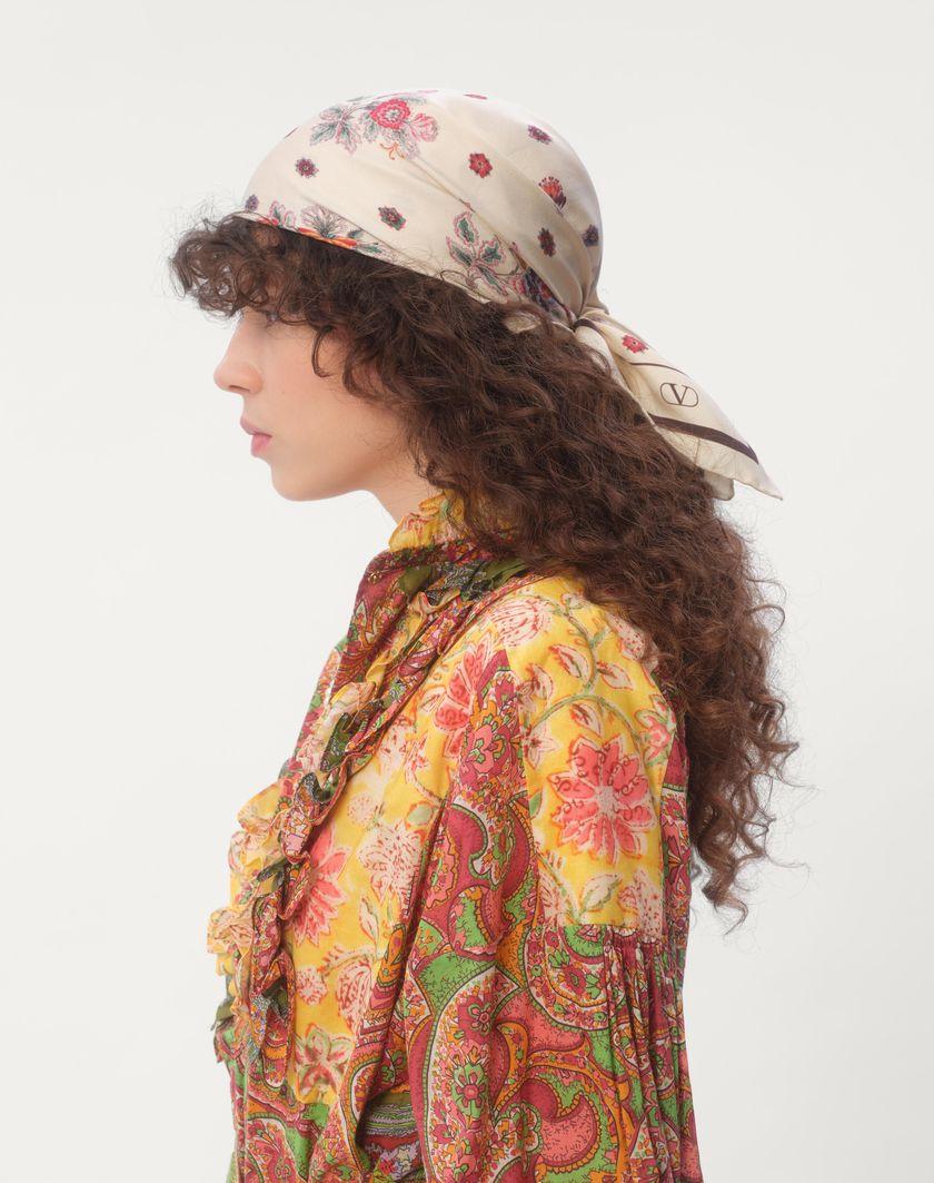 Valentino Handbags Foulard Papier Floral In Seta per Donna in Avorio/marrone | Valentino IT Solo un giorno rimasto