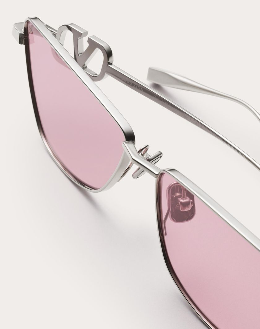 Valentino Handbags Vlogo Sign Occhiale Cat-eye In Titanio in Bordeaux | Valentino IT Officina
