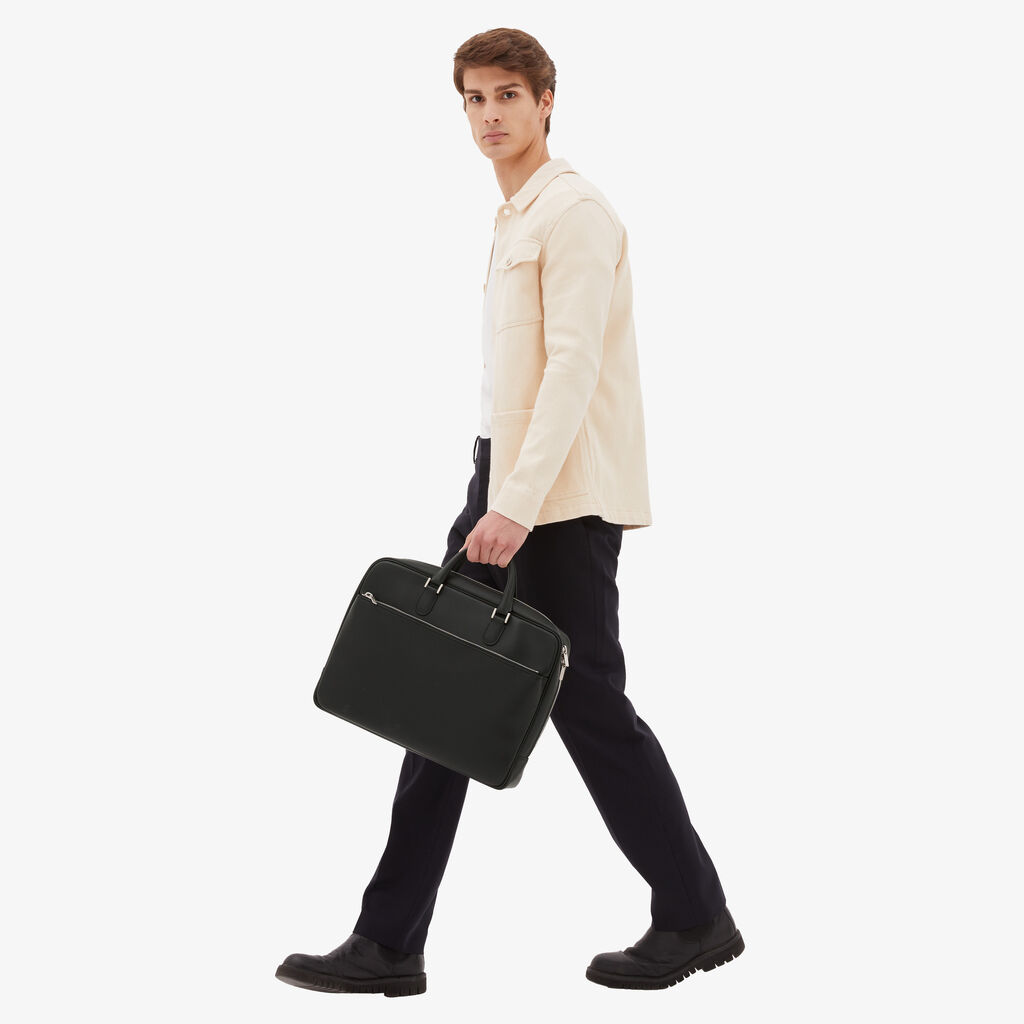 Valextra Borsa business Media in Pelle Nera | Valextra Avietta Nuovo