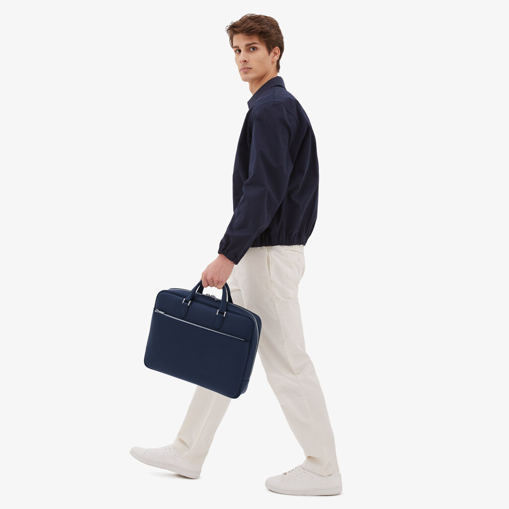 Valextra Borsa business Media in Pelle Blu | Valextra Avietta Promozione