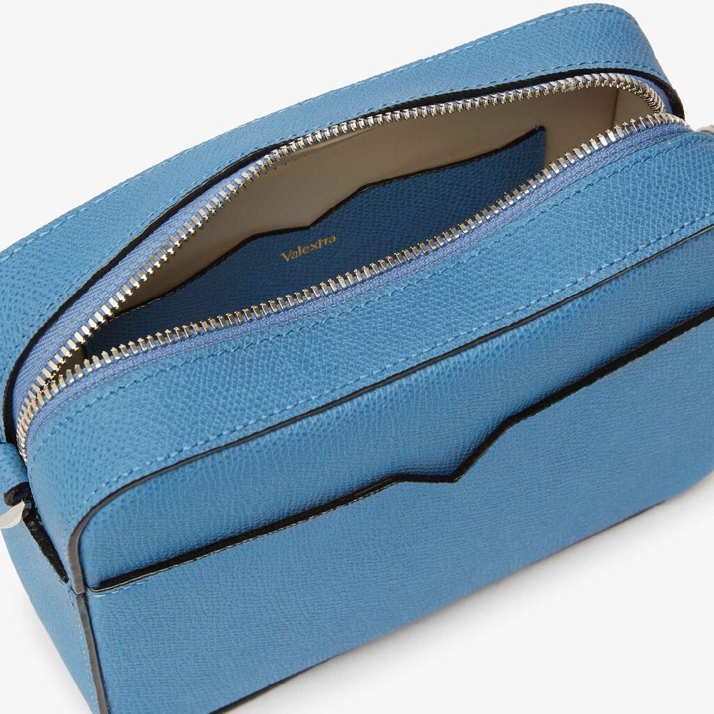 Valextra Borsa a tracolla Uomo di Lusso in Pelle Azzurra | Valextra V-Line Consegna Veloce