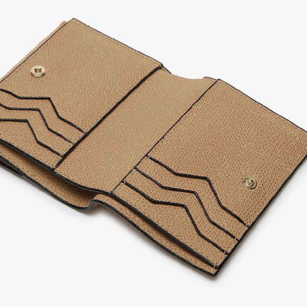 Valextra Portafoglio bifold con bottone di Lusso in Pelle Beige | Valextra Vendite Flash