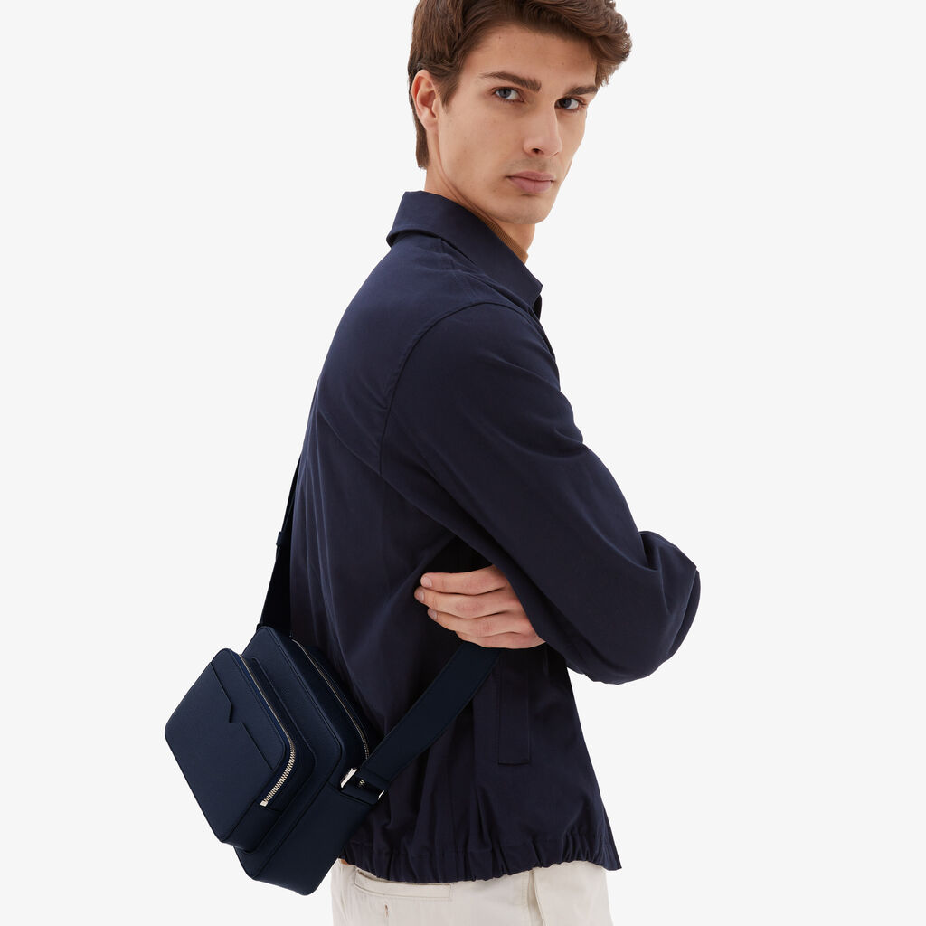 Valextra Borsetta Reporter in Pelle Blu con zip | Valextra V-Line Black Friday