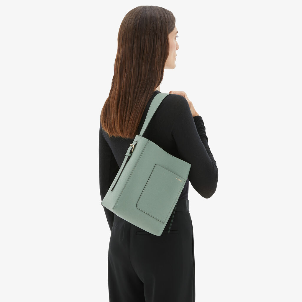 Valextra Borsa a Secchiello Soft Mini | Pelle di vitello Millepunte | Verde Eucalipto | Valextra Moda