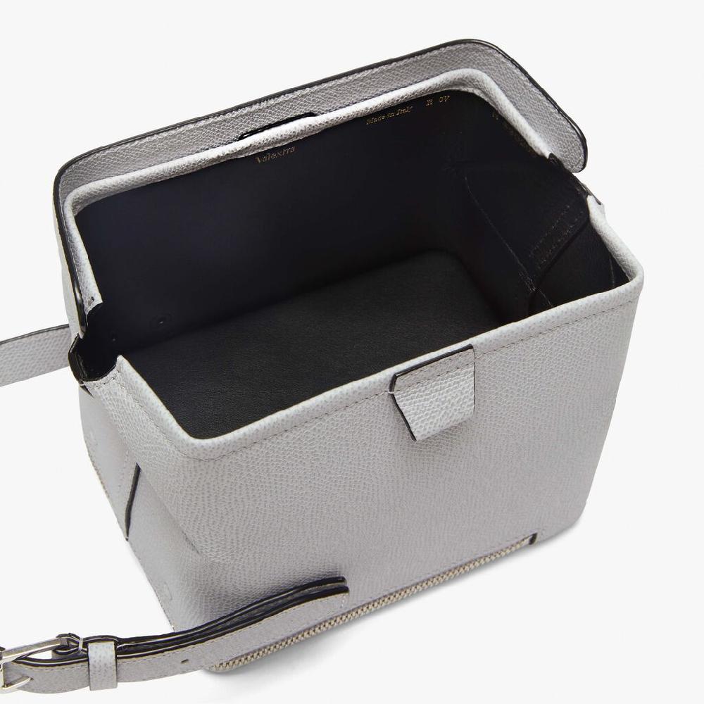 Valextra Borsa rigida a tracolla in Pelle Grigia | Valextra Tric Trac I Più Venduti
