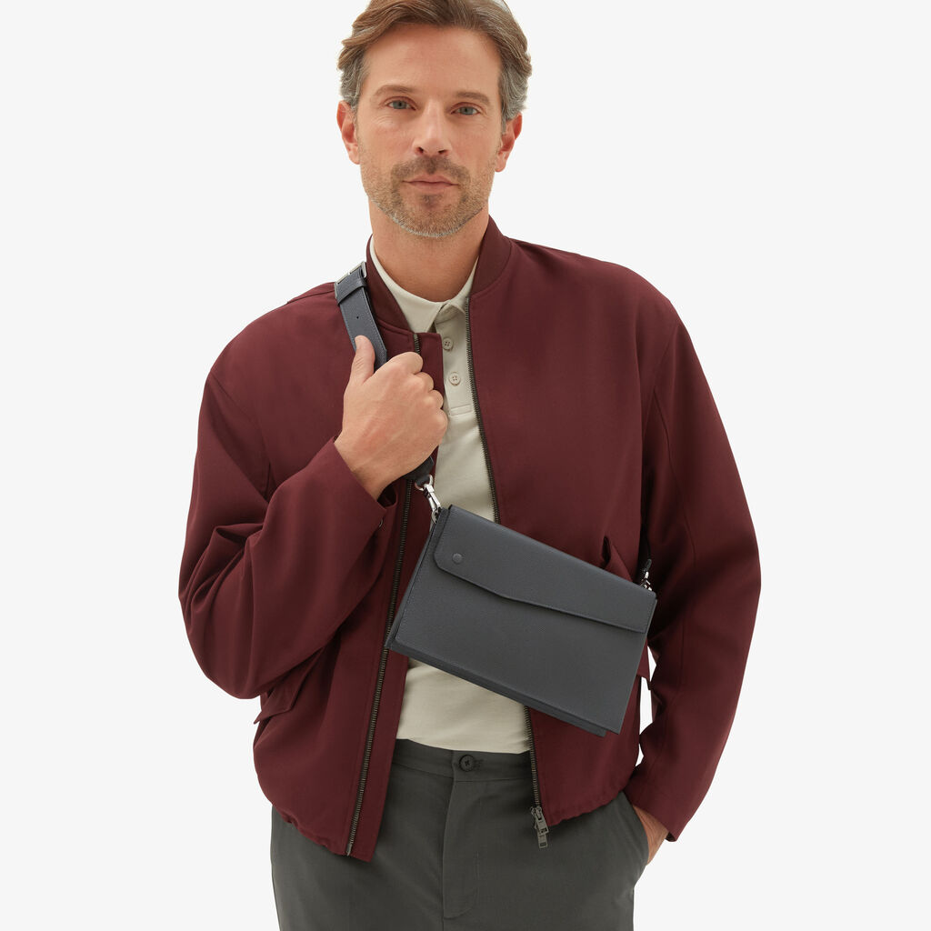 Valextra Borsa a tracolla da Uomo Mini in Pelle Grigia | Valextra Pocket Sottocosto