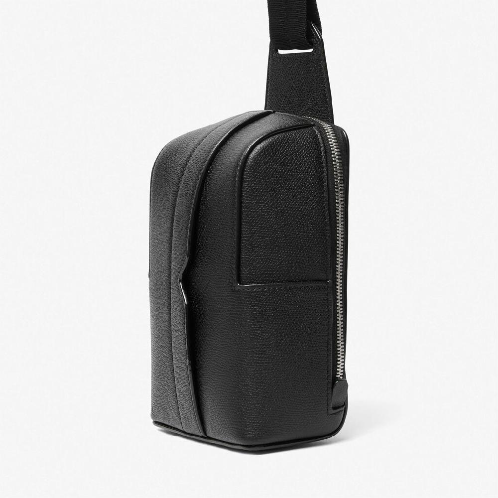 Valextra Zaino monospalla piccolo in Pelle Nera | Valextra V-Line Presa