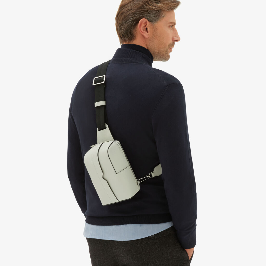 Valextra Zaino monospalla da Uomo di Lusso in Pelle Bianca | Valextra V-Line Vendita Calda