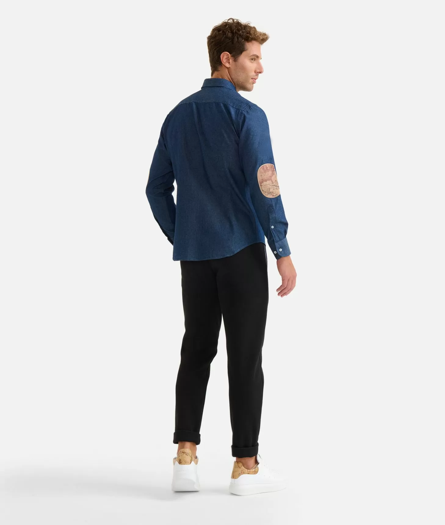 Alviero martini 1a classe Camicia slim in denim leggero con toppe Geo Classic Blu Jeans Scuro Negozio online di fabbrica