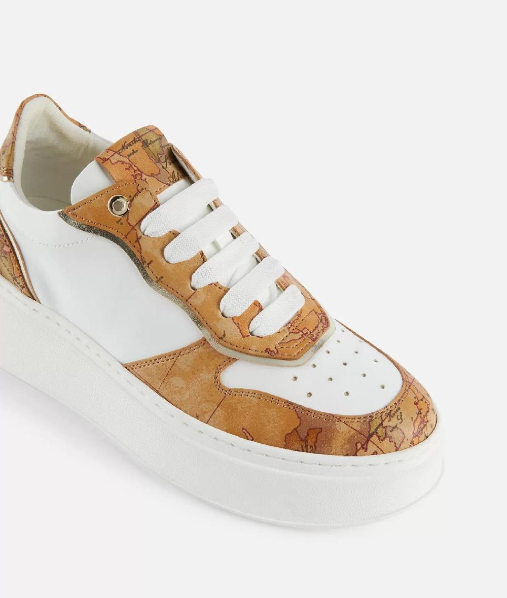 Alviero martini 1a classe Sneakers zeppate in eco nappa con dettagli Geo Classic Bianche Fino al 60% di sconto
